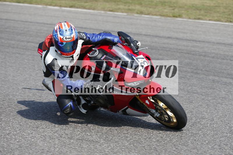 /49 26.08.2025 Cornu Master School ADR/rot-rouge/37